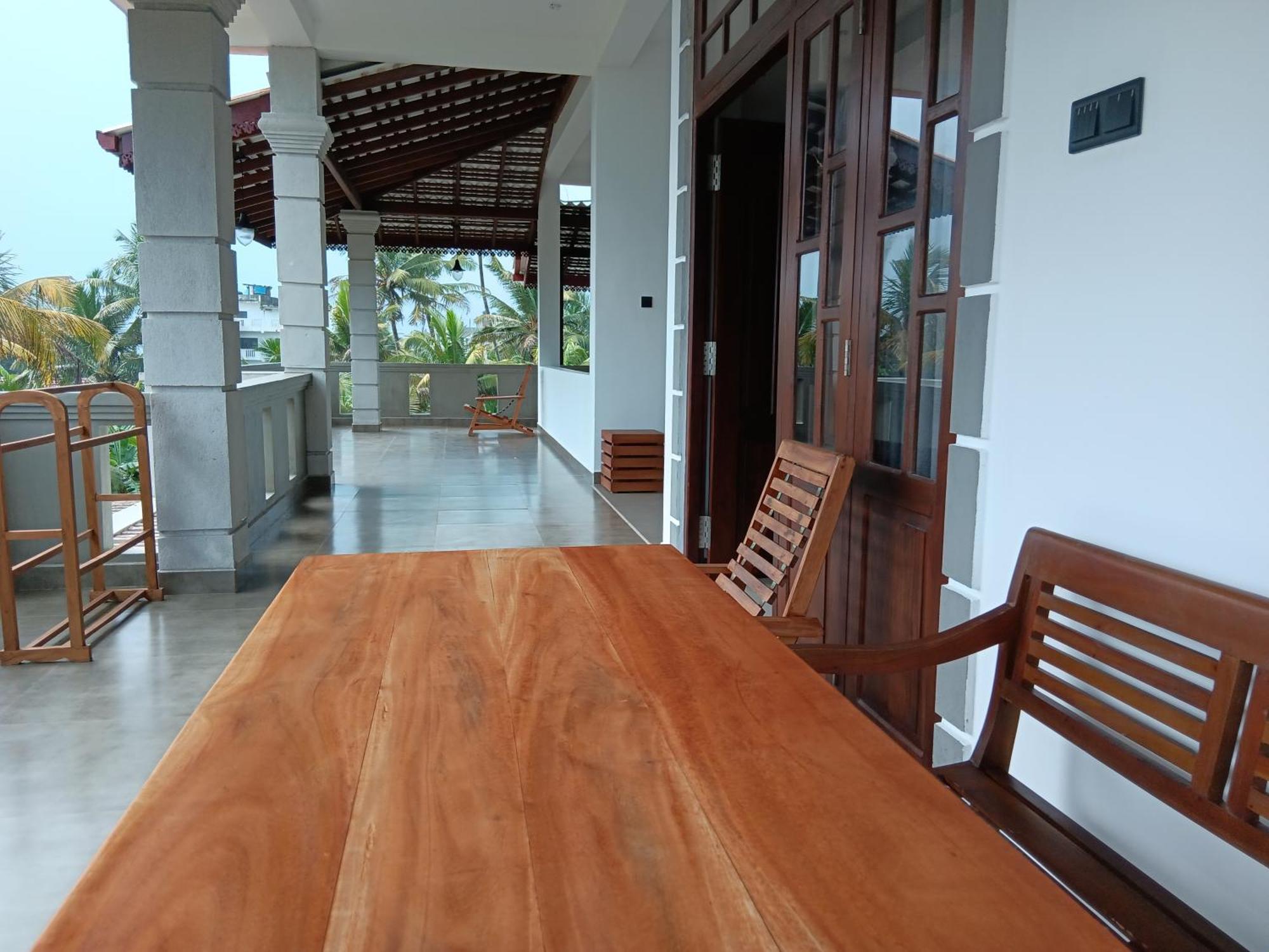 Plantation Surf Inn & Restaurant - Мидигама-Ист Экстерьер фото