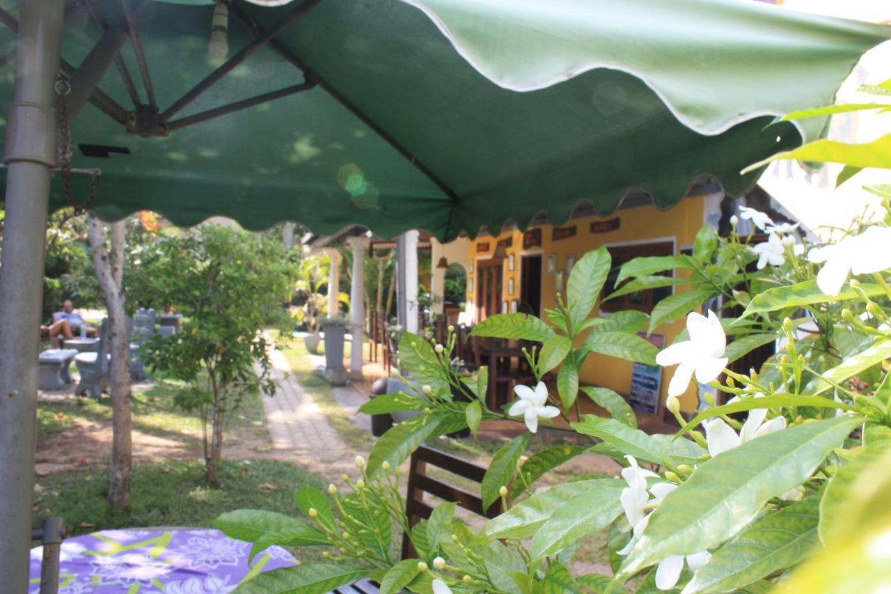 Plantation Surf Inn & Restaurant - Мидигама-Ист Экстерьер фото